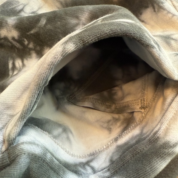 Lululemon Inner Glow Short 3" *Earth Dye
Earth Dye Stone - Picture 7 of 8